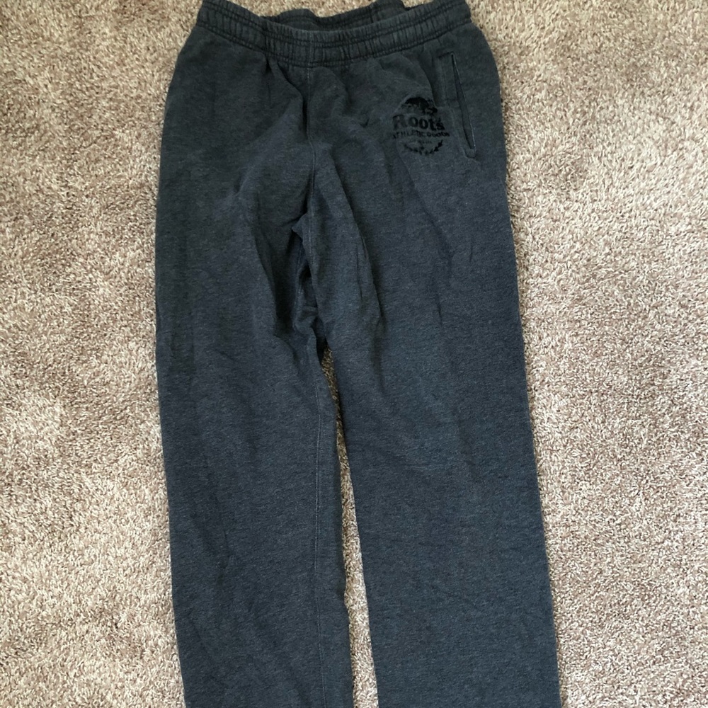 Heather Gray Roots Sweatpants Sz medium